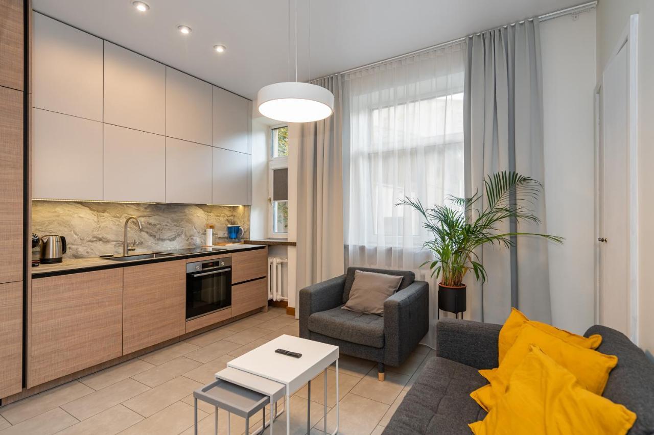 Downtown 4Bd Master Apartment By Hostlovers Каунас Экстерьер фото